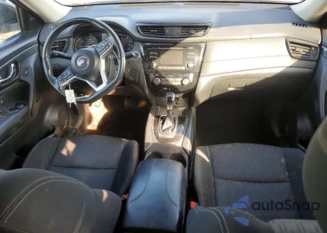 2017 Nissan Rogue Sv z USA, uszkodzony, nr VIN KNMAT2MV9HP555948